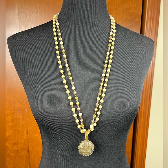 Melania Clara Necklace - Picture 1 of 9